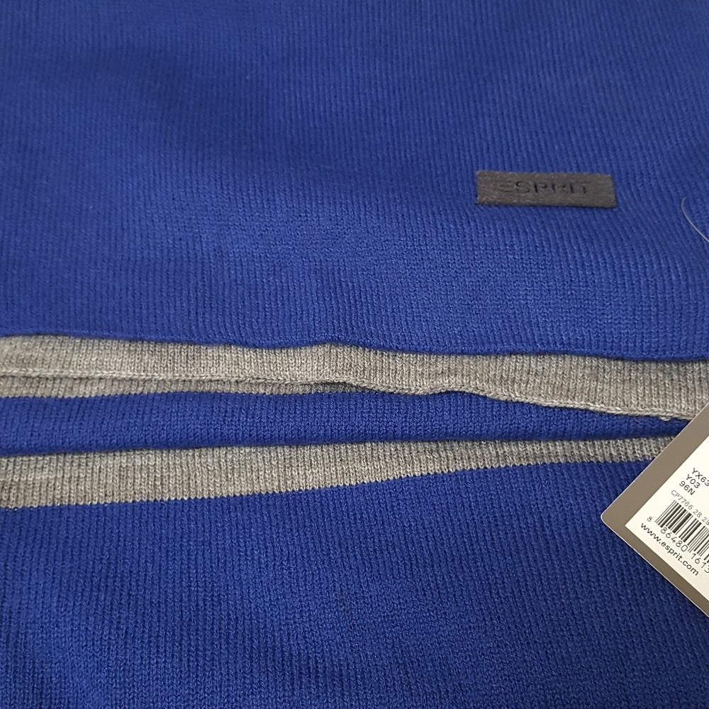NWT knit scarf